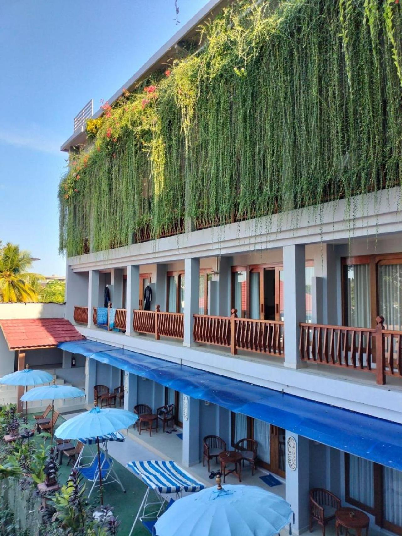 Komodo Lodge Labuan Bajo Buitenkant foto