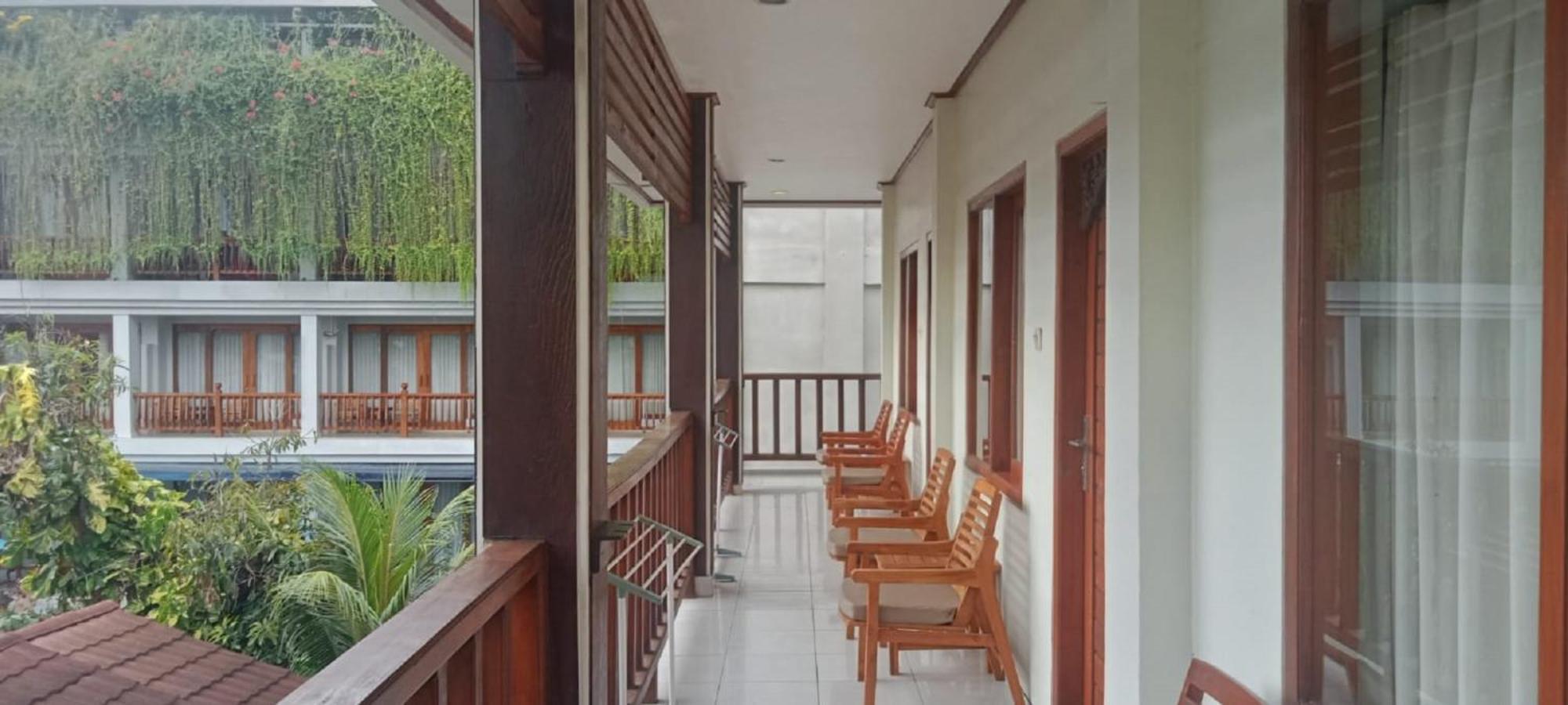 Komodo Lodge Labuan Bajo Buitenkant foto