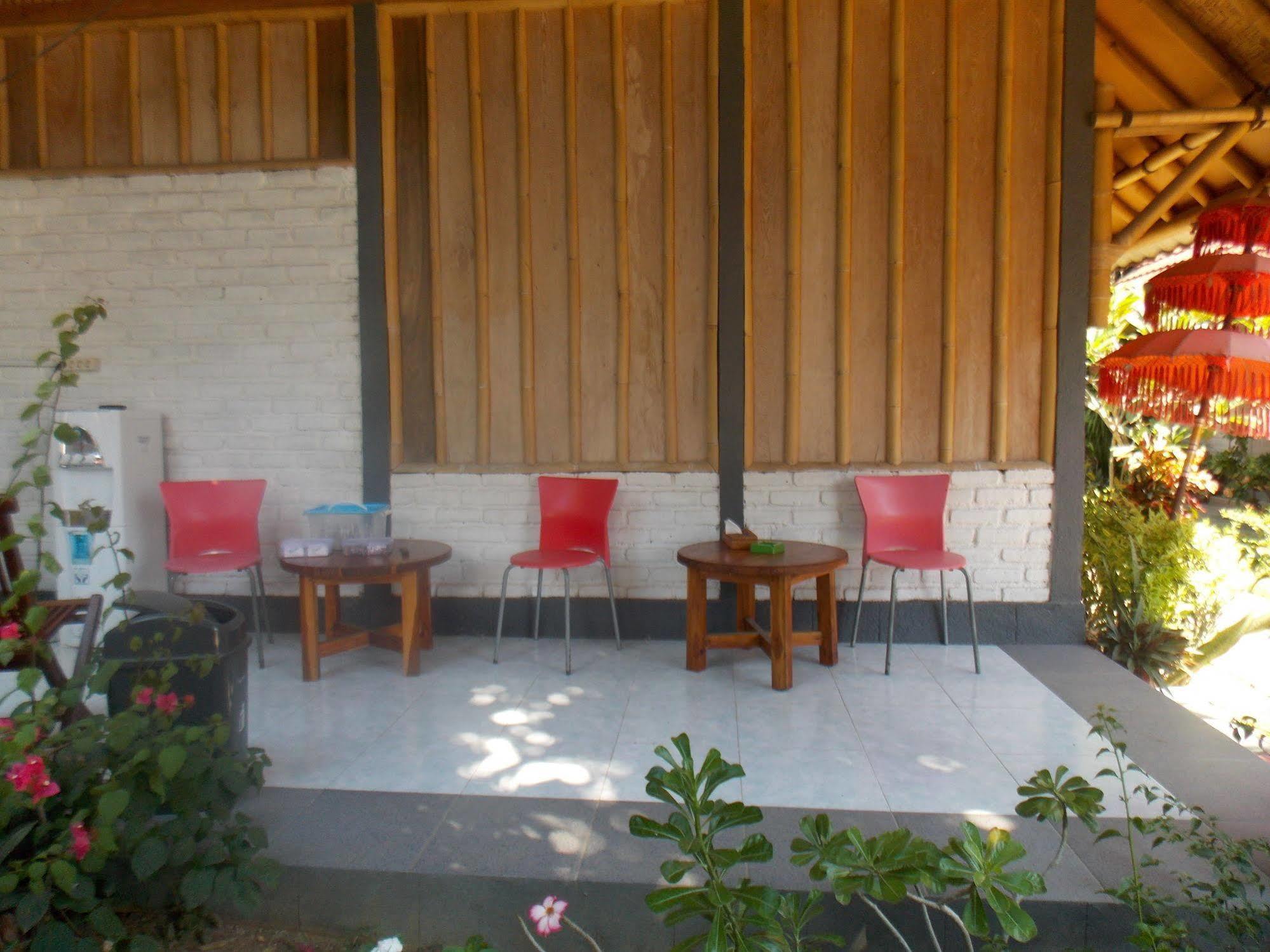 Komodo Lodge Labuan Bajo Buitenkant foto