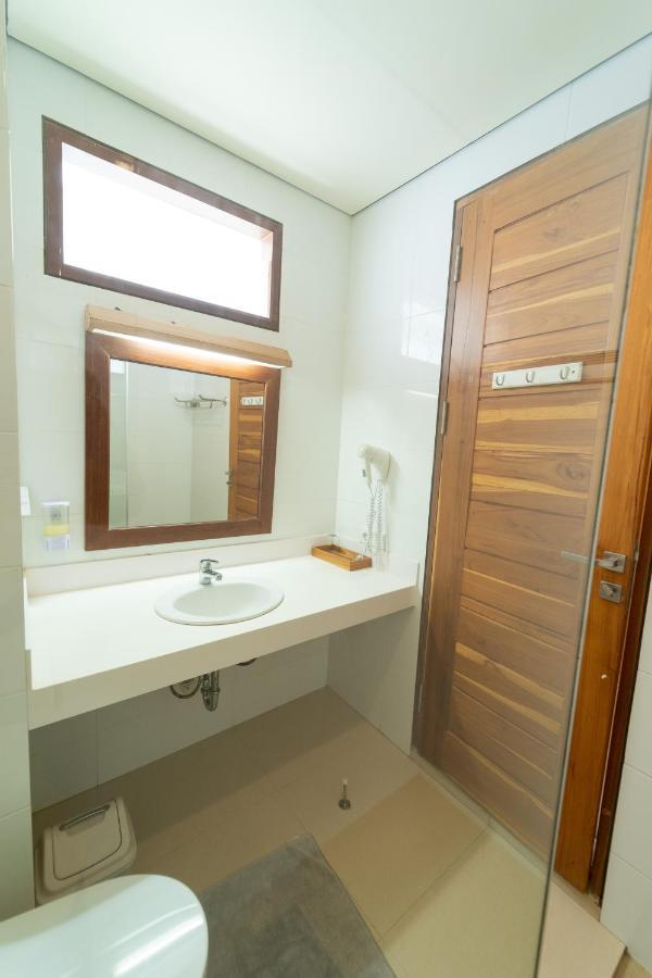Komodo Lodge Labuan Bajo Buitenkant foto